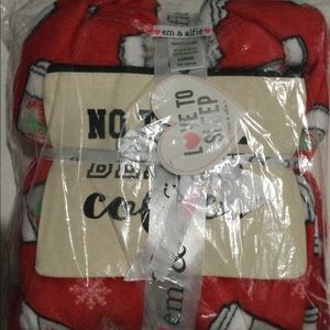 Comfy Women’s Christmas PJ’s